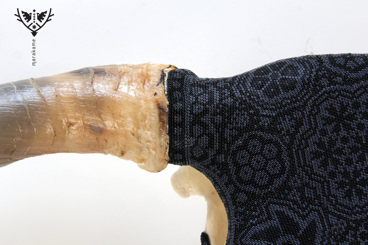 Cráneo de Longhorn Arte Huichol - Hikuri III - Arte Huichol - Marakame