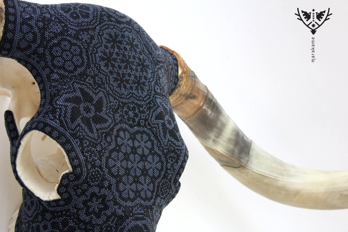 Cráneo de Longhorn Arte Huichol - Hikuri III - Arte Huichol - Marakame