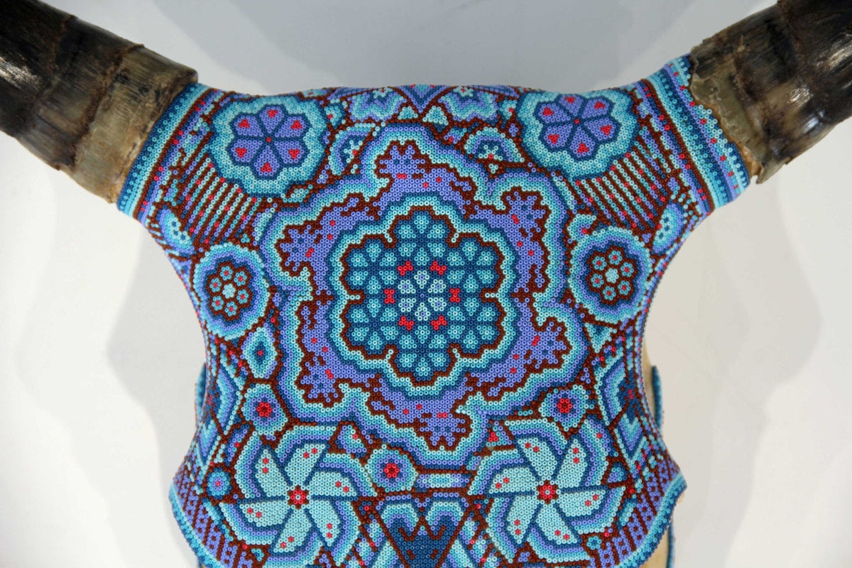 Cráneo de vaca Arte Huichol - Haramara - Arte Huichol - Marakame