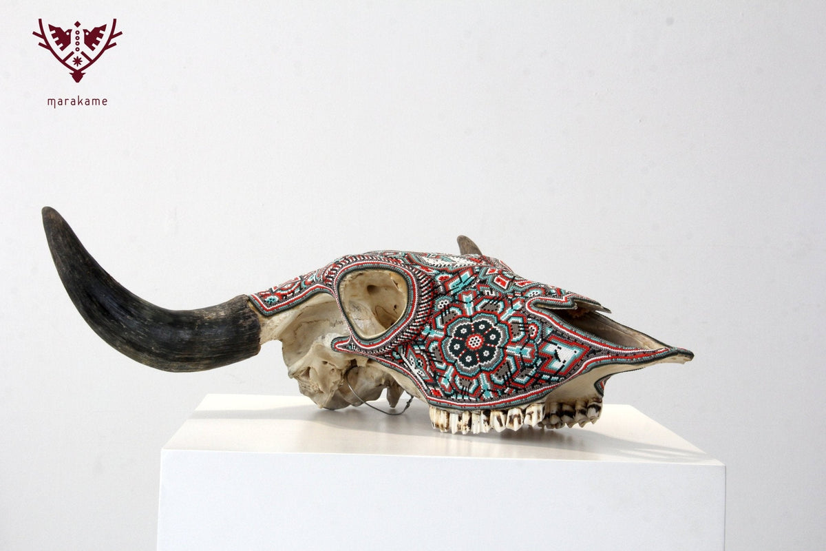 Cráneo de vaca Arte Huichol - Haramara Nusa - Arte Huichol - Marakame