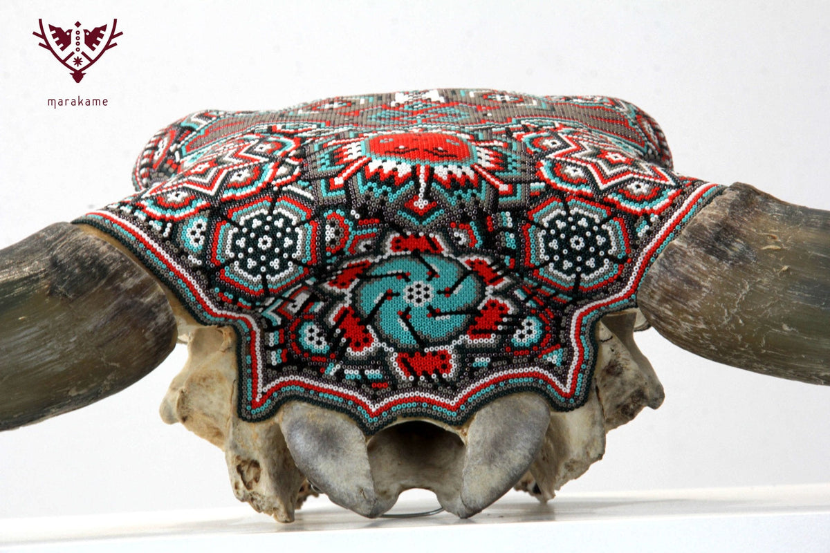 Cráneo de vaca Arte Huichol - Haramara Nusa - Arte Huichol - Marakame