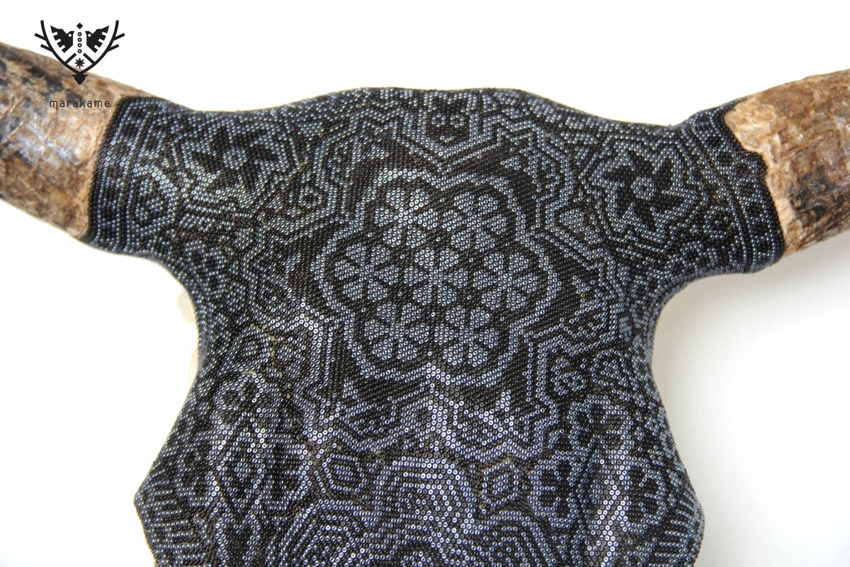 Cráneo de vaca Arte Huichol - Hikuri - Arte Huichol - Marakame