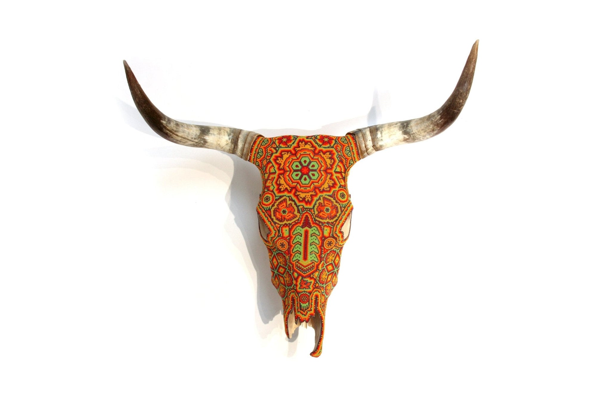 Cráneo de vaca Arte Huichol - Iku II - Arte Huichol - Marakame
