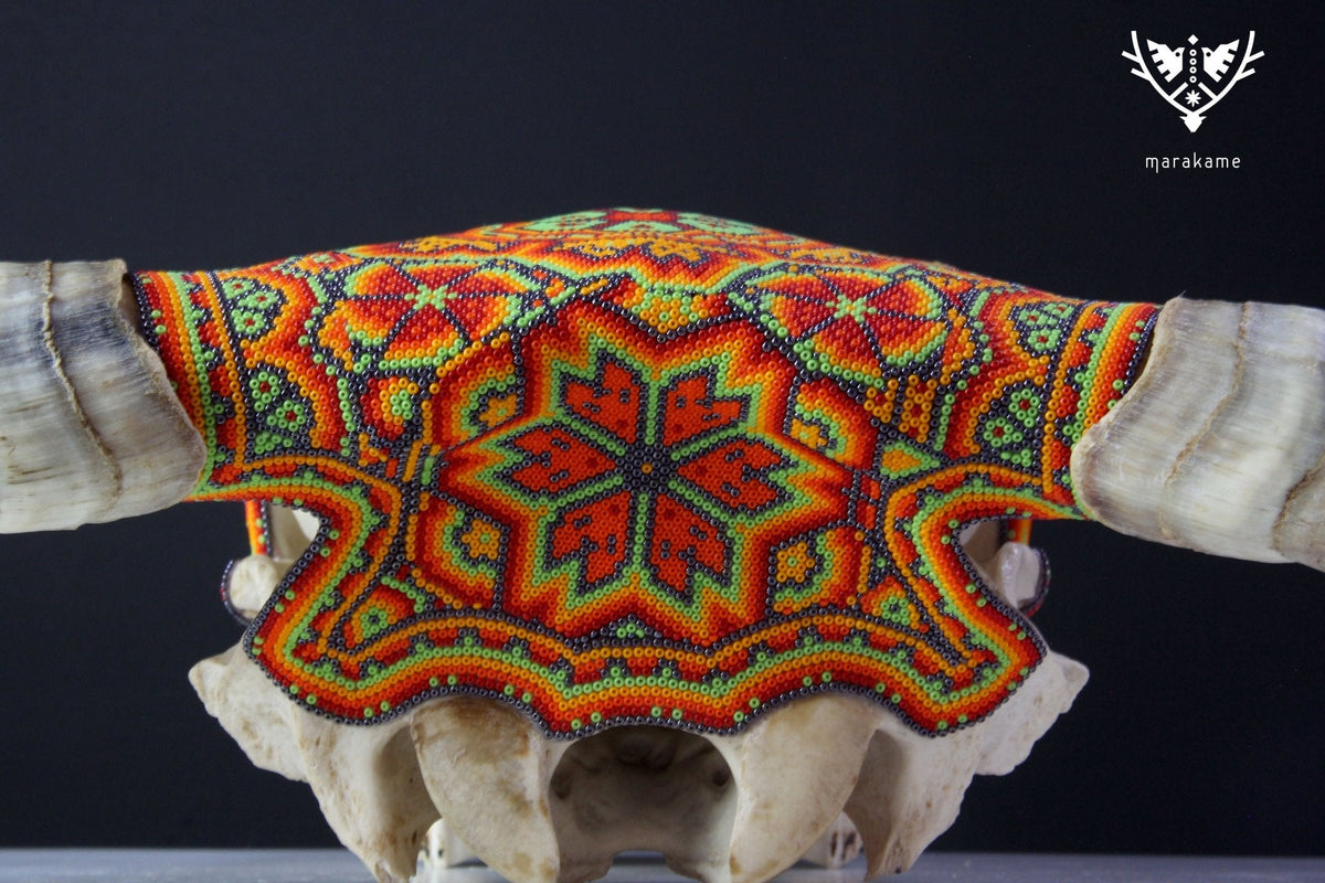 Cráneo de vaca Arte Huichol - Iku II - Arte Huichol - Marakame