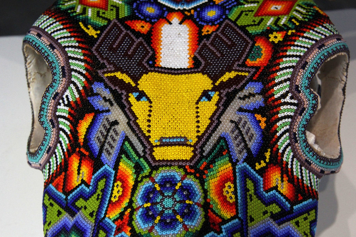 Craneo de vaca Arte Huichol - Kauyumari Katira - Arte Huichol - Marakame