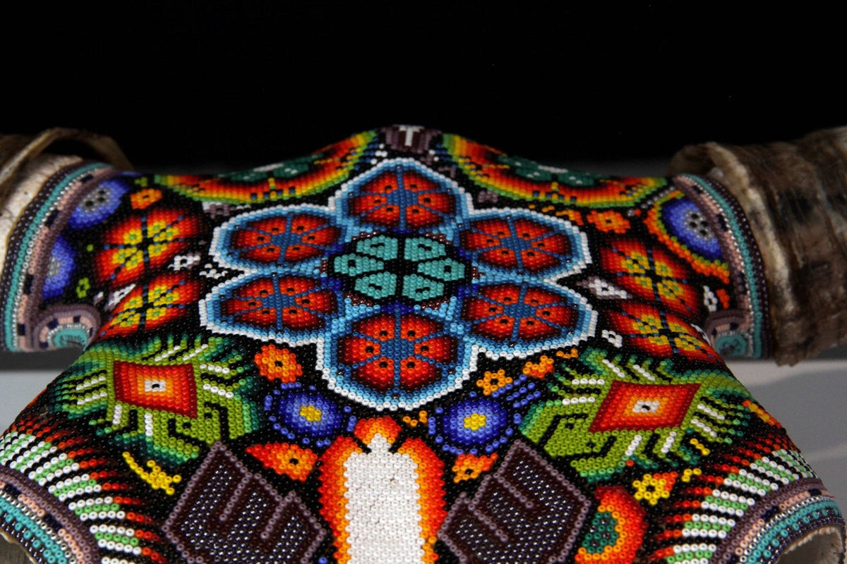 Craneo de vaca Arte Huichol - Kauyumari Katira - Arte Huichol - Marakame