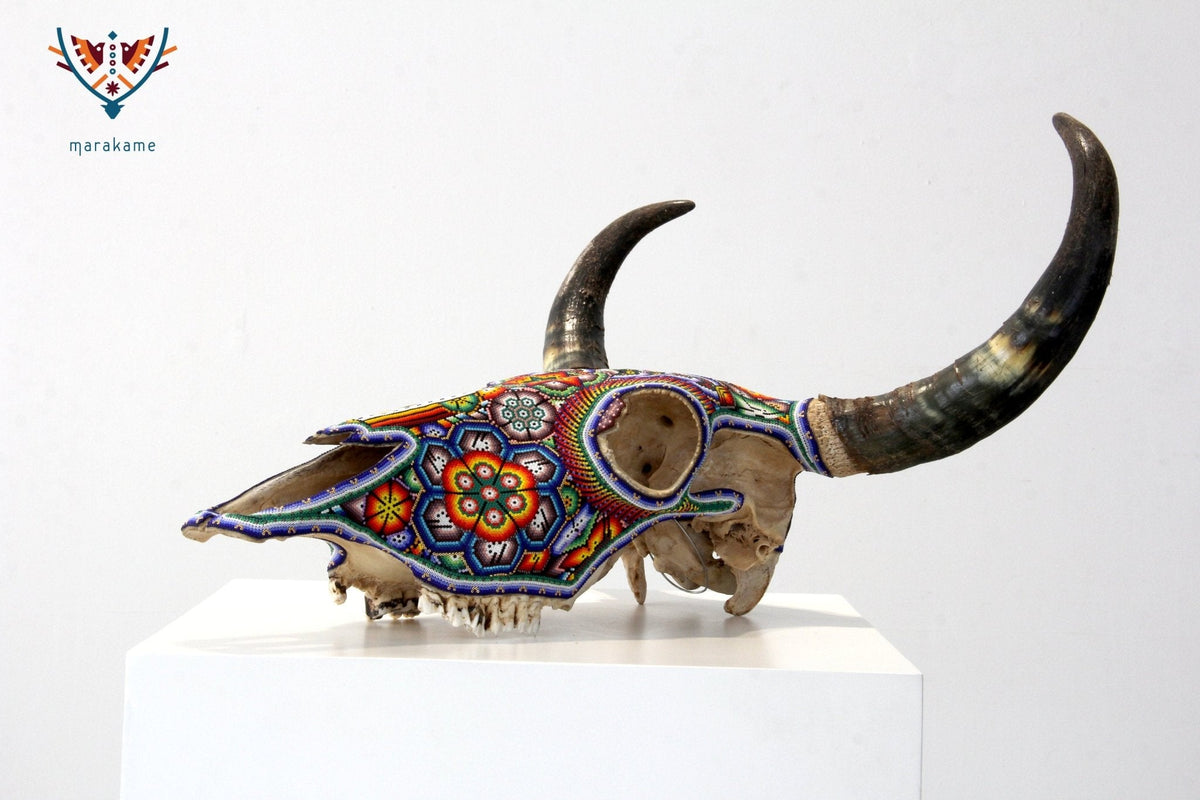 Cráneo de vaca Arte Huichol - Neixa Wixárika - Arte Huichol - Marakame