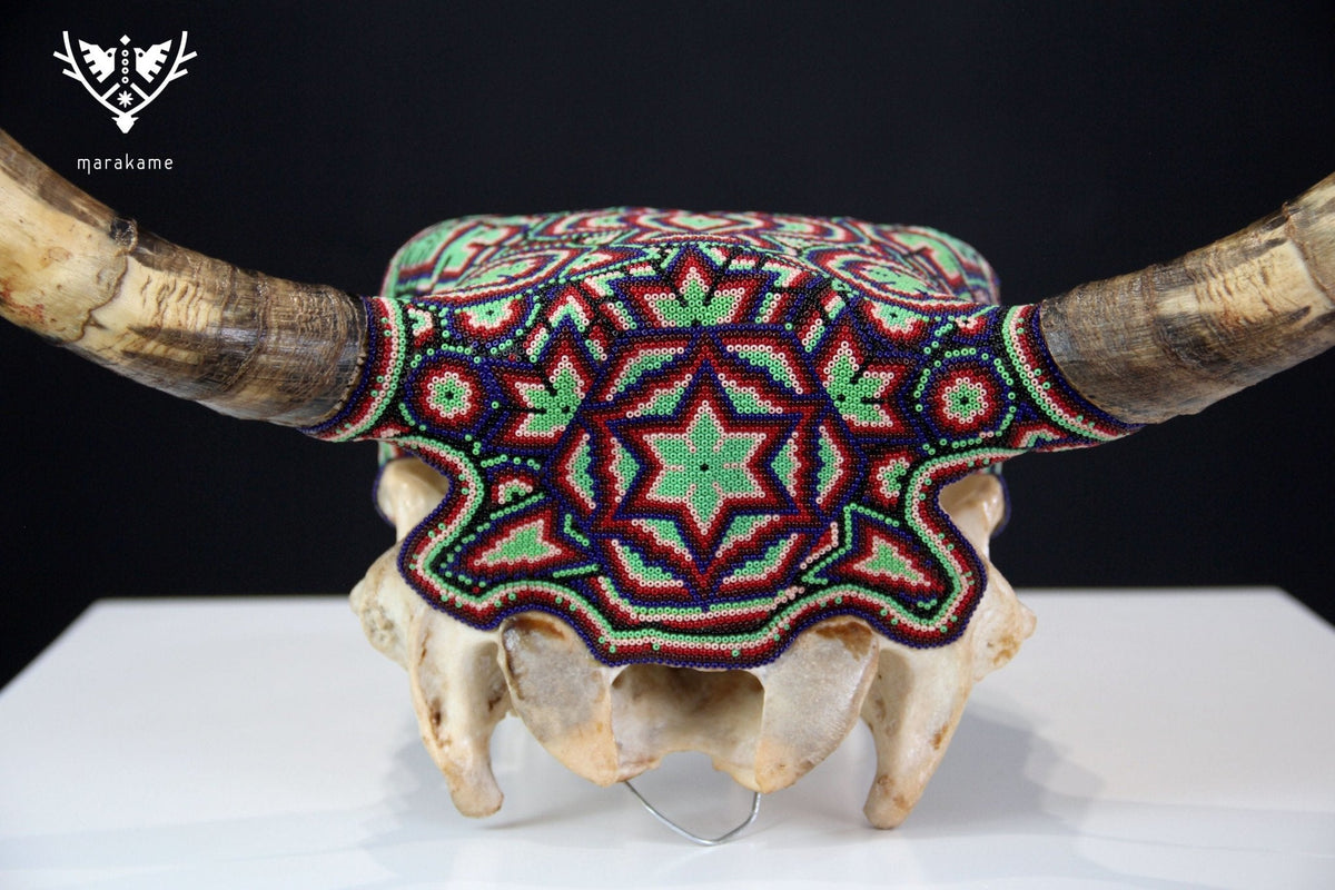 Cráneo de vaca Arte Huichol - Nierika miire - Arte Huichol - Marakame