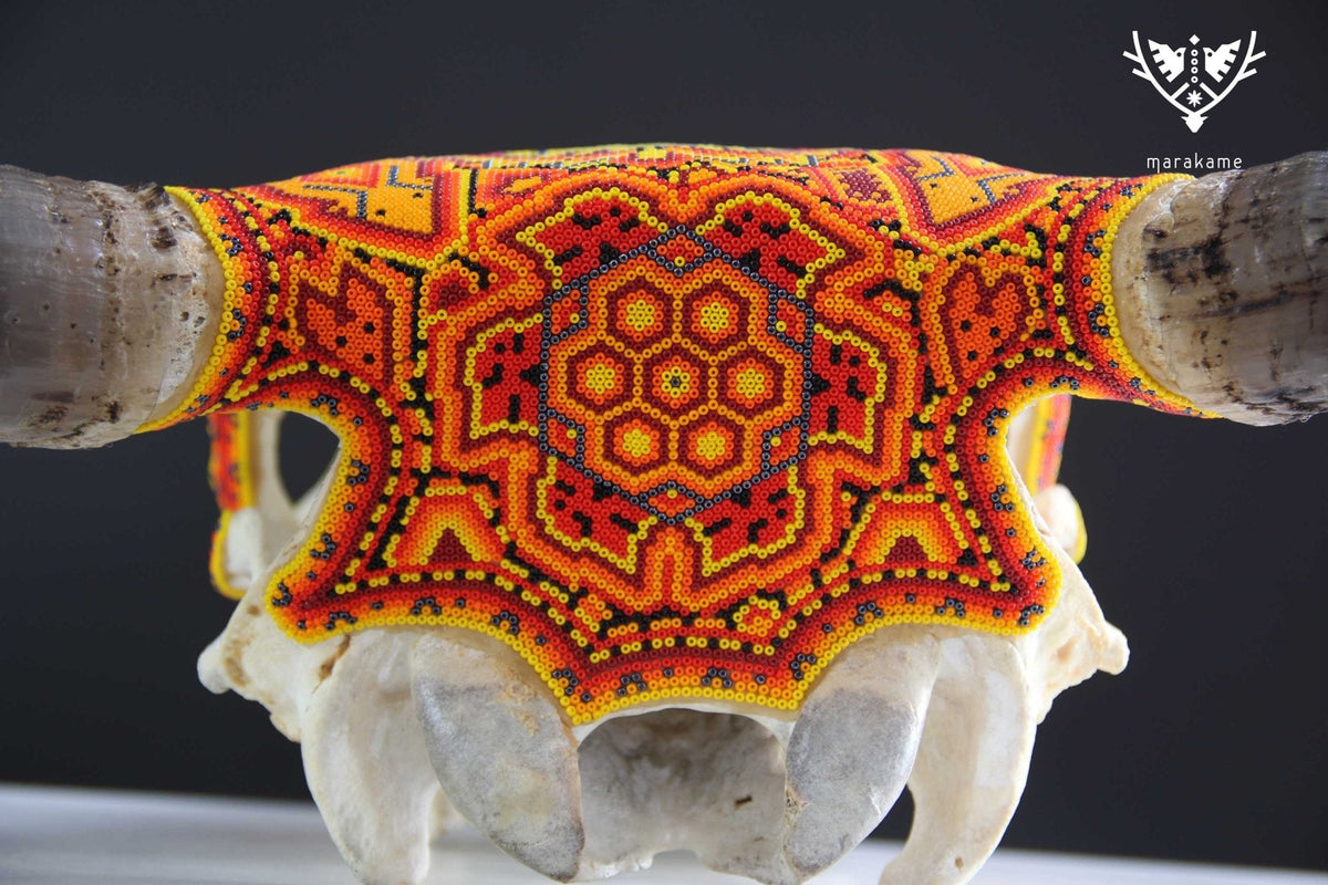 Cráneo de vaca Arte Huichol - Tau Tatewari - Arte Huichol - Marakame