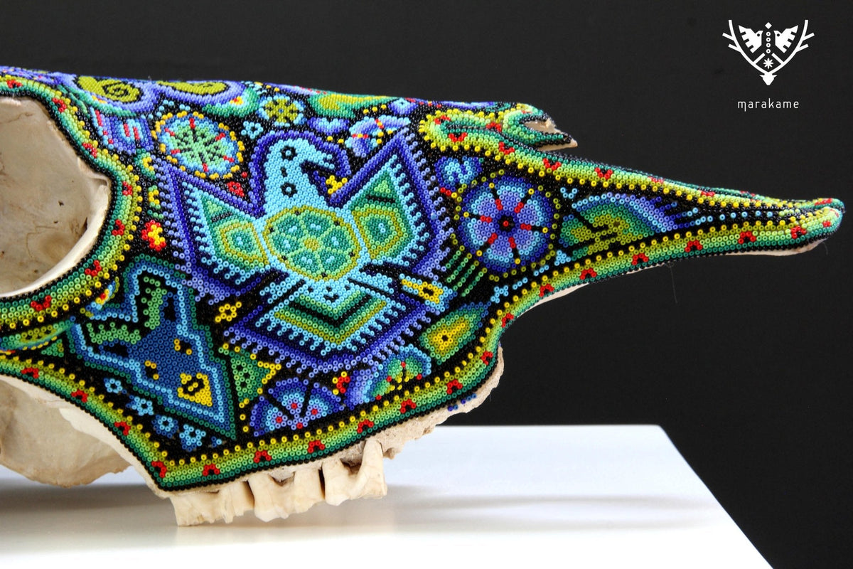Cráneo de vaca Arte Huichol - Wexikia Hikuri - Arte Huichol - Marakame