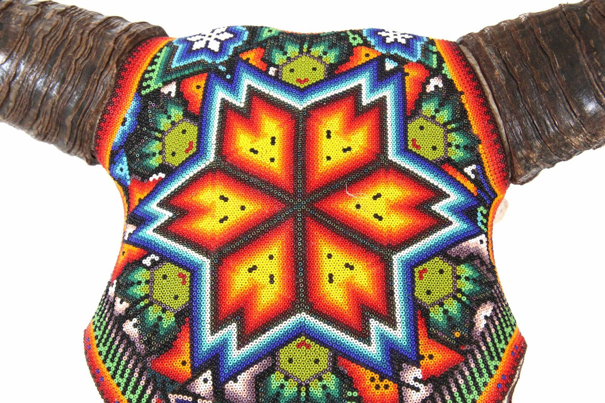 Cráneo de vaca Arte Huichol - Xurawe - Arte Huichol - Marakame