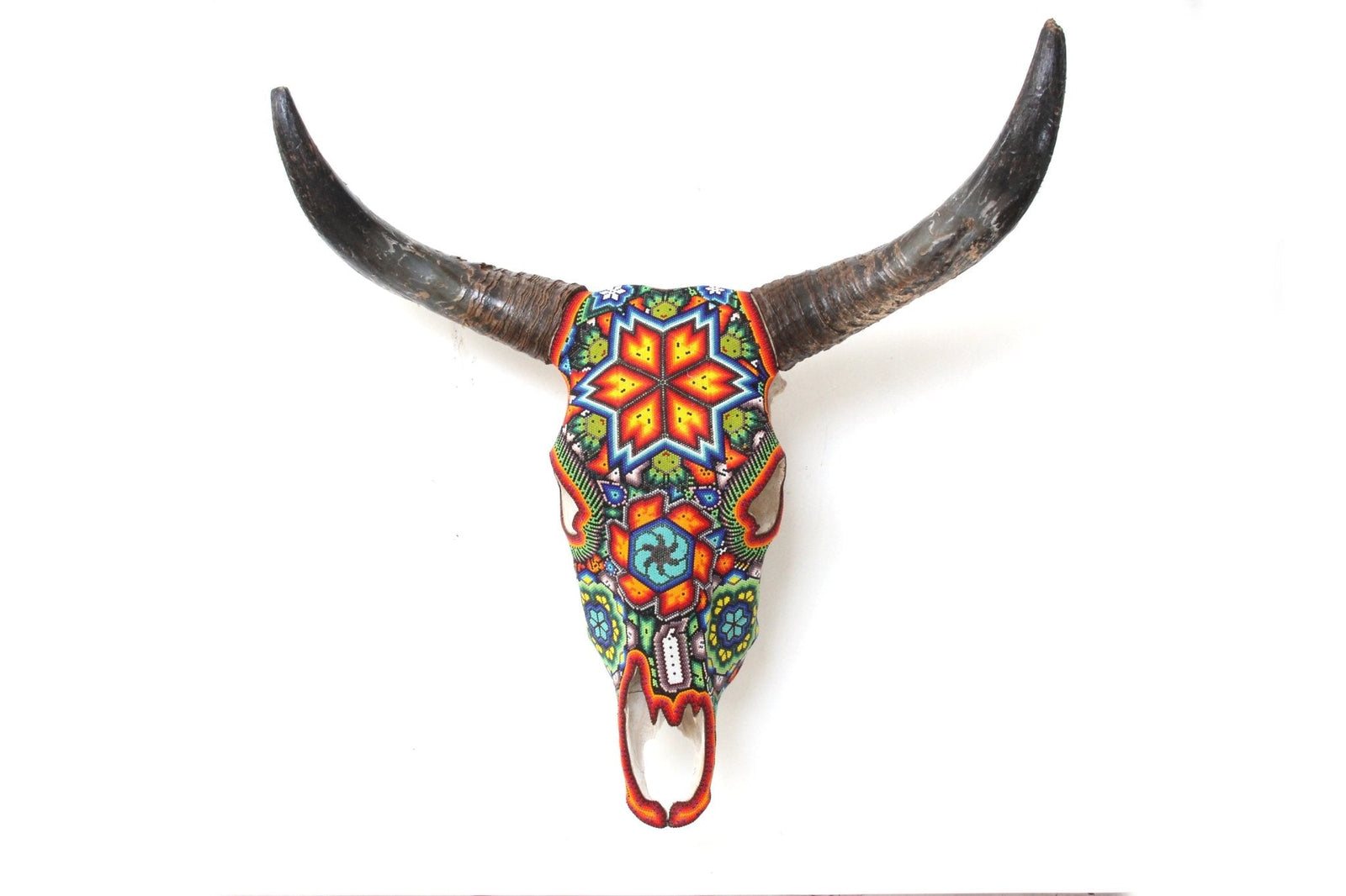 Cráneo de vaca Arte Huichol - Xurawe - Arte Huichol - Marakame