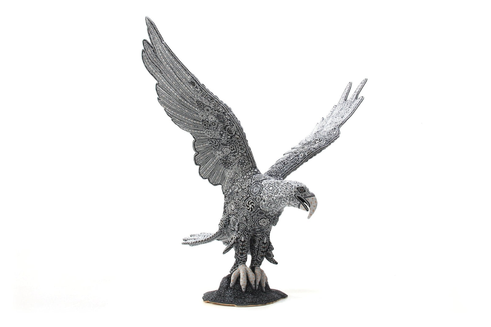 Escultura Arte Huichol - Águila real - Nana wérika wimari - Arte Huichol - Marakame