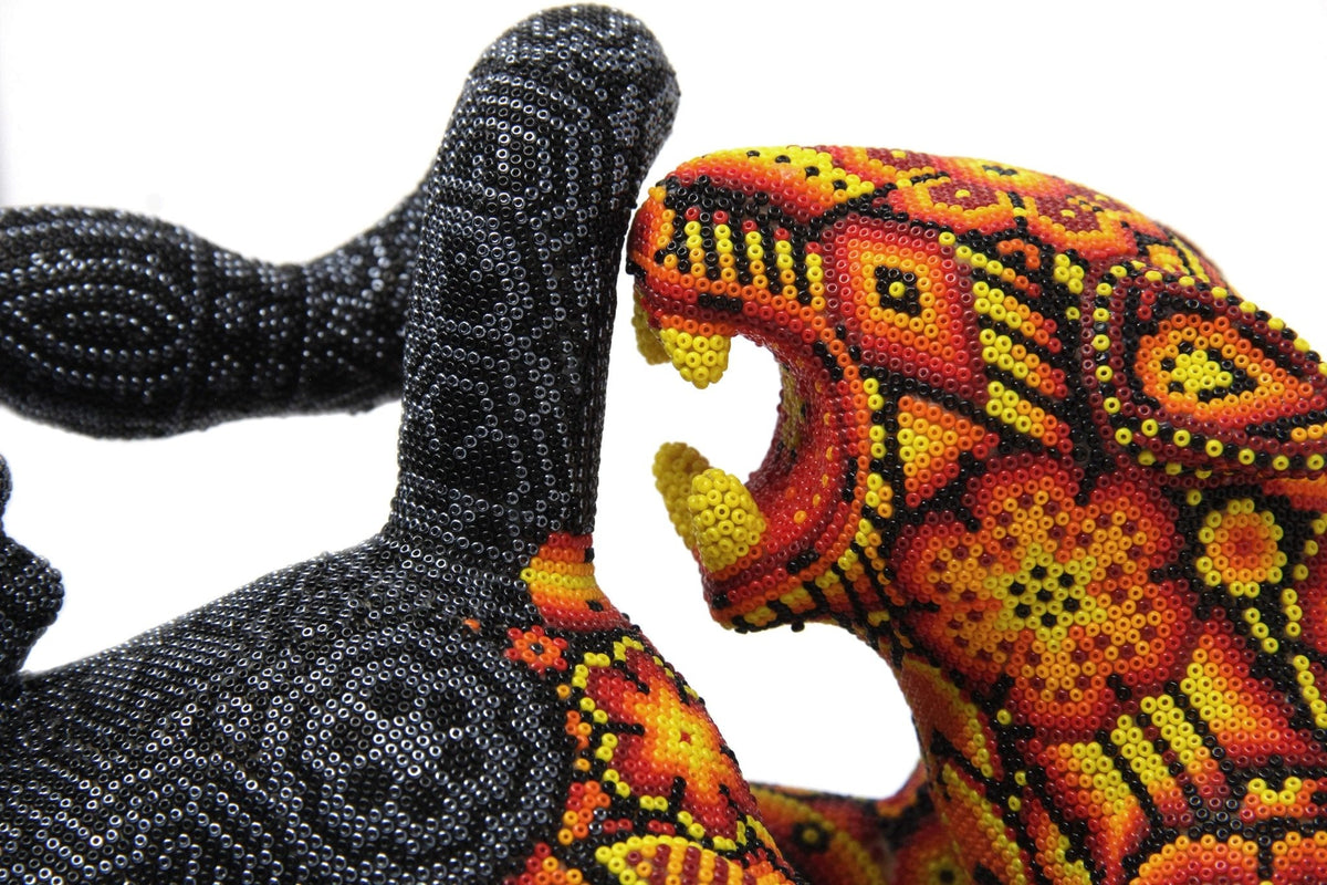 Escultura Arte Huichol - Cacería de caballo - Tura hirie - Arte Huichol - Marakame