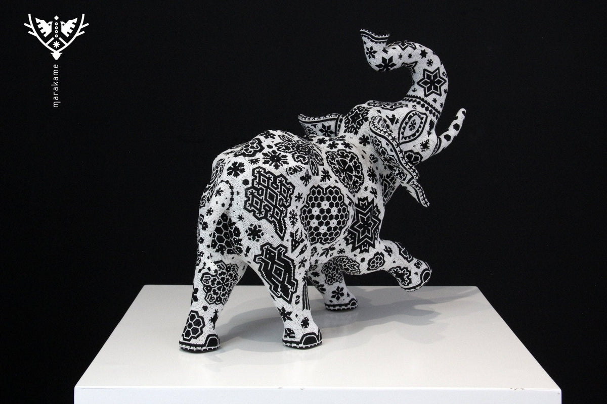 Escultura Arte Huichol - Elefante Xurawe - Arte Huichol - Marakame