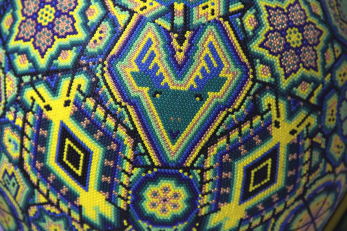 Munny Edición Especial 18&#39;&#39; - Hikuri I - Arte Huichol - Marakame