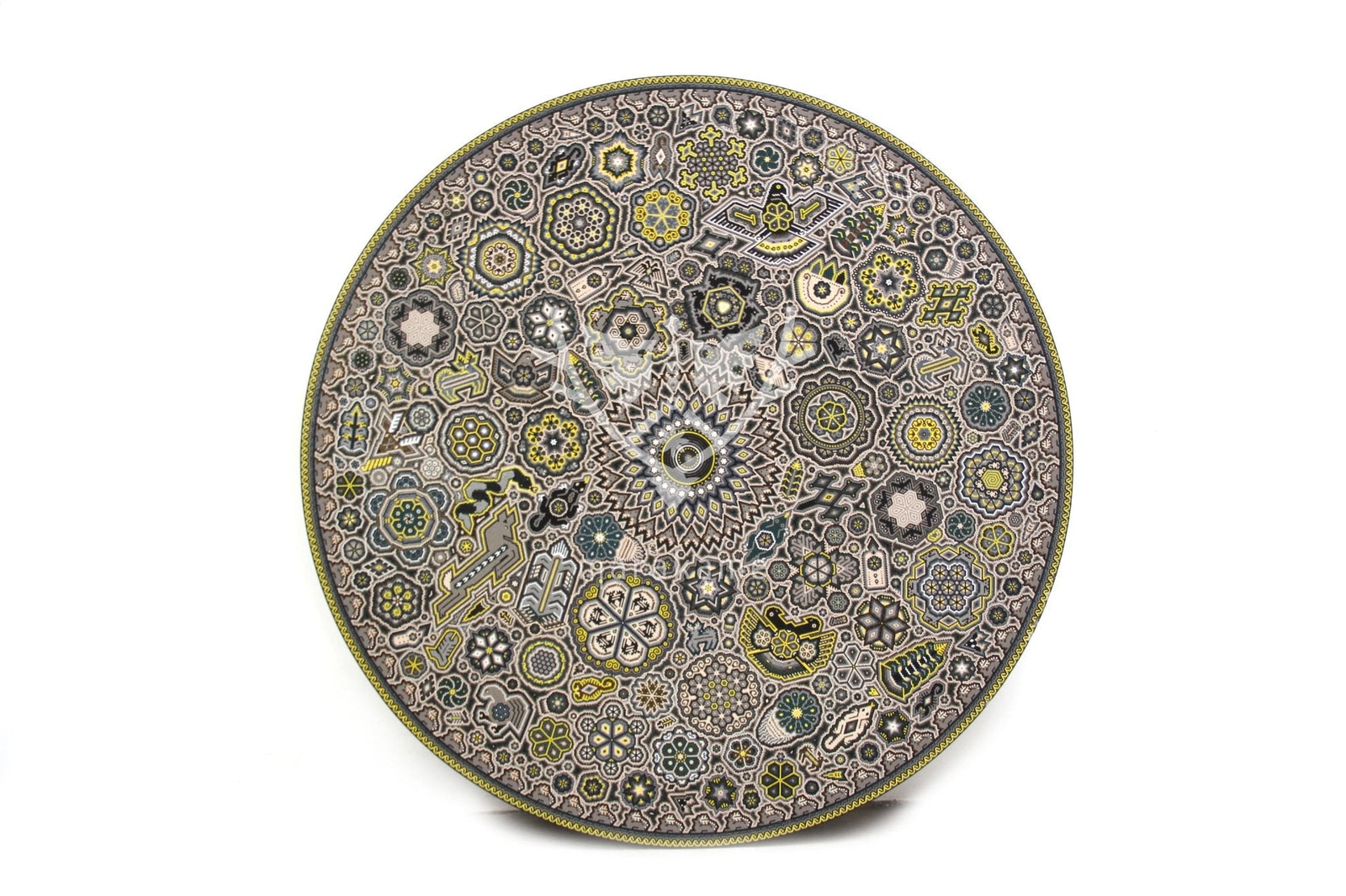 Nierika de Chaquira Círculo Huichol - Tanierika - 120 cm. - Arte Huichol - Marakame