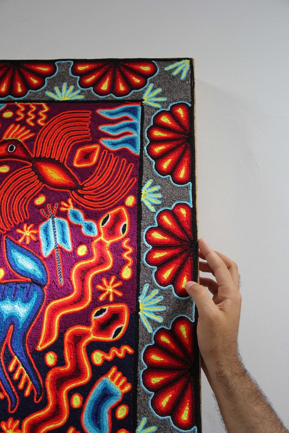 Nierika de Estambre Cuadro Huichol - Tatéi Neixa - 200 x 200 cm. - Arte Huichol - Marakame