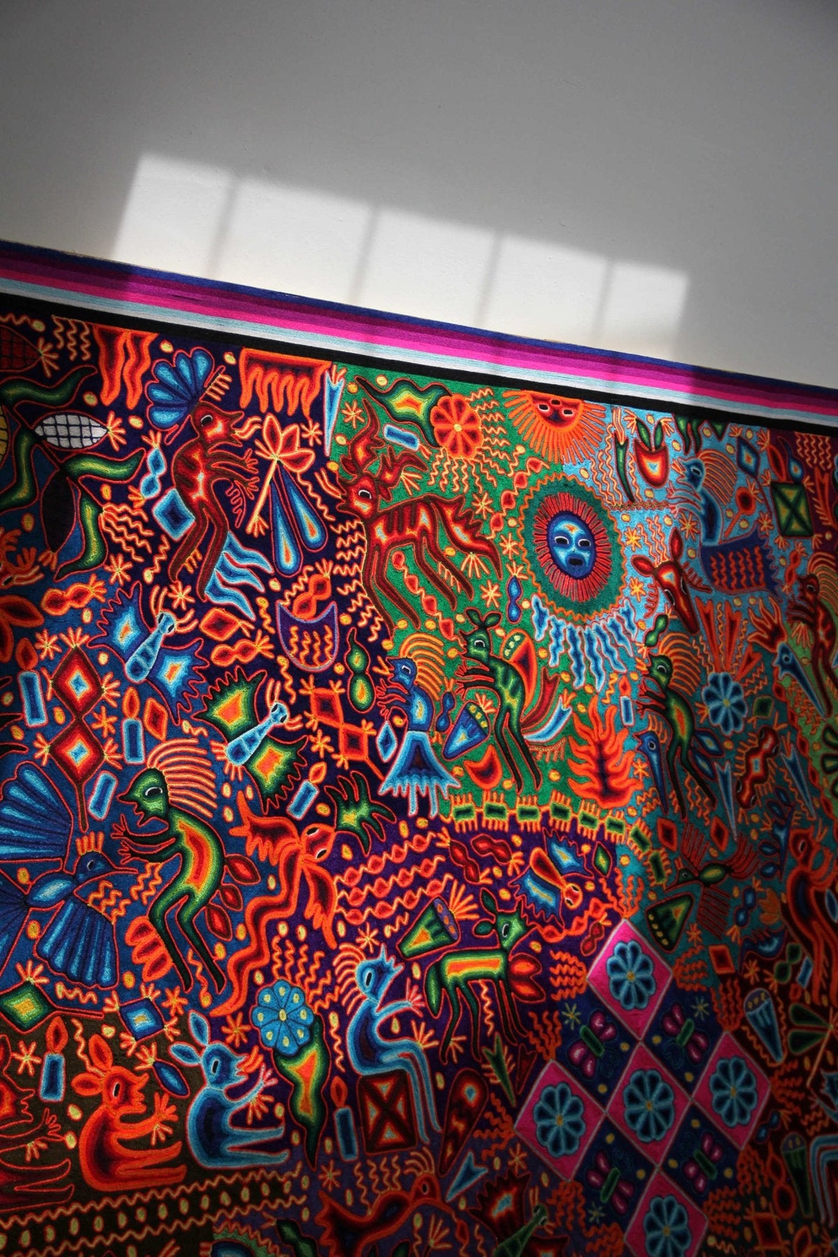 Nierika de Estambre Cuadro Huichol - Wexik+a nierikaya - 200 x 200 cm. - Arte Huichol - Marakame