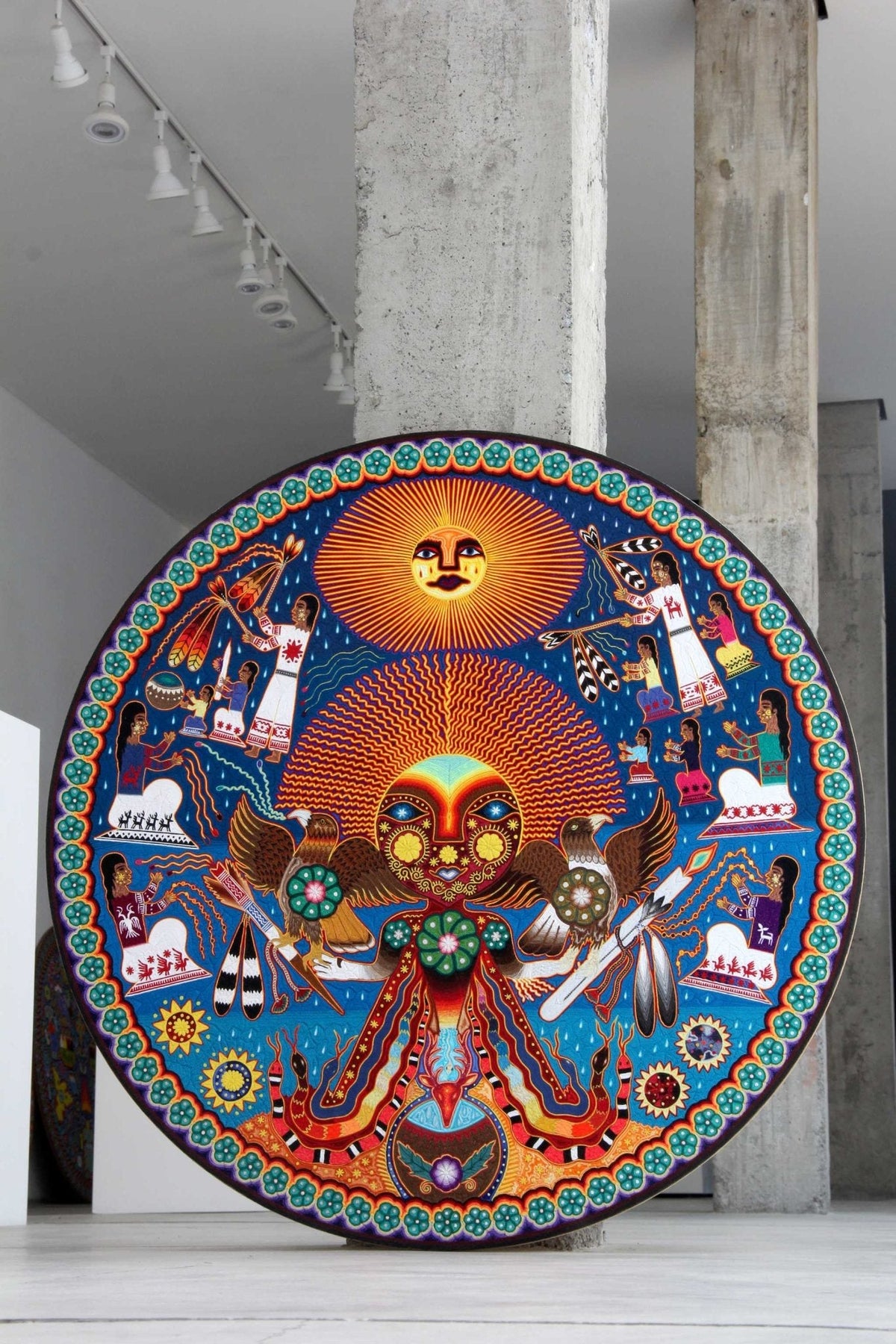 Nierika de hilo fino Cuadro Huichol - Takutsi Nakawe - 100 x 100 cm. - Arte Huichol - Marakame