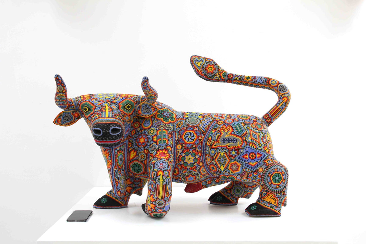 Escultura Arte Huichol Toro - Gran Turah - Arte Huichol - Marakame