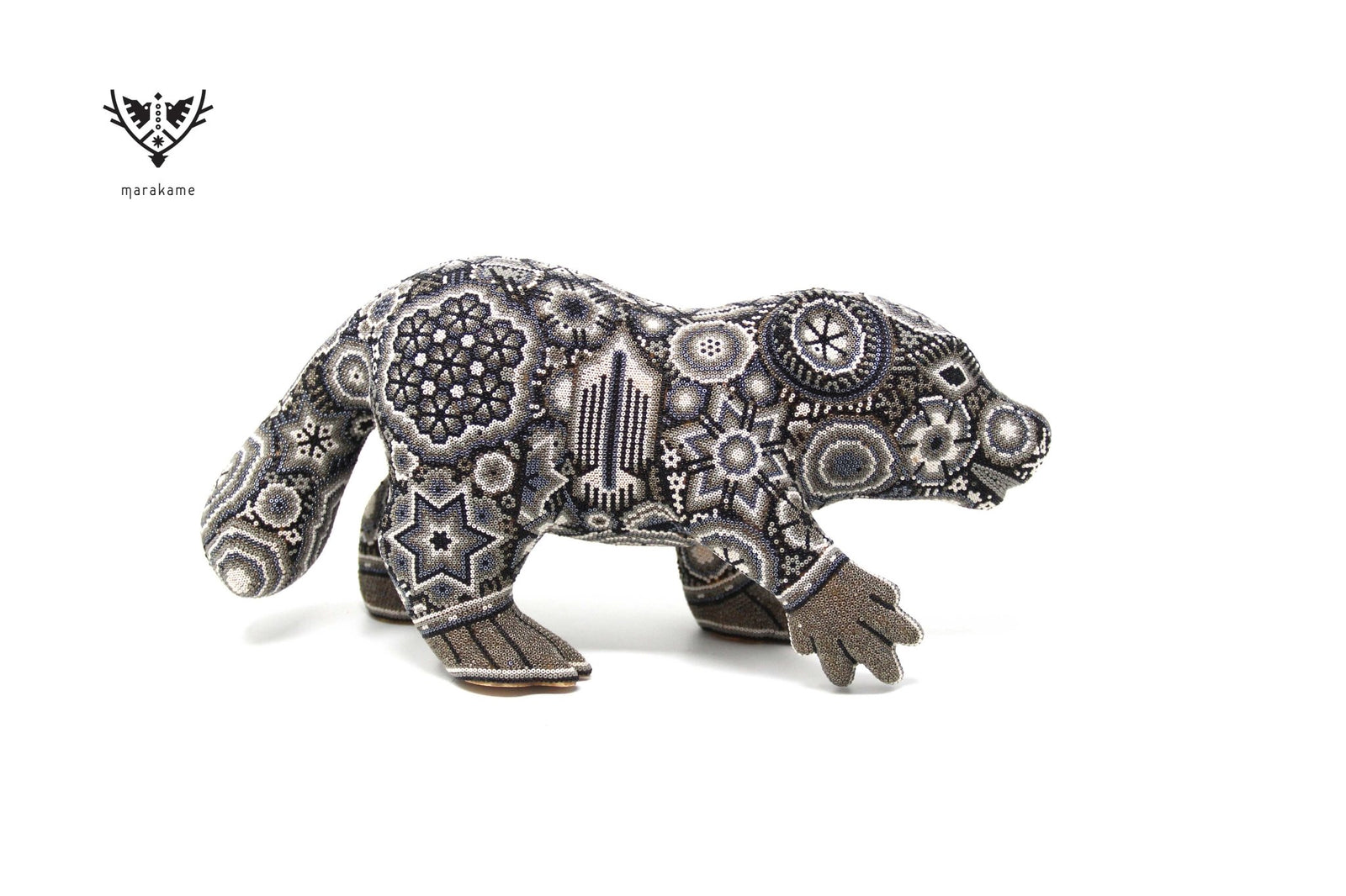 Escultura de copal osito - Hutze haramara - Arte Huichol - Marakame